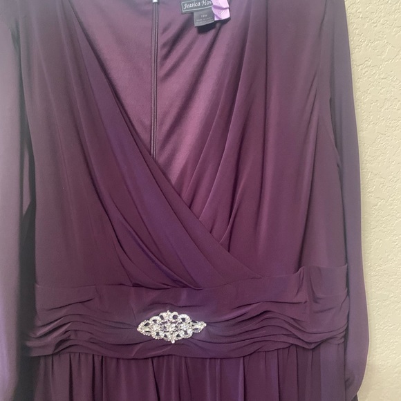 Dress - Picture 3 of 6